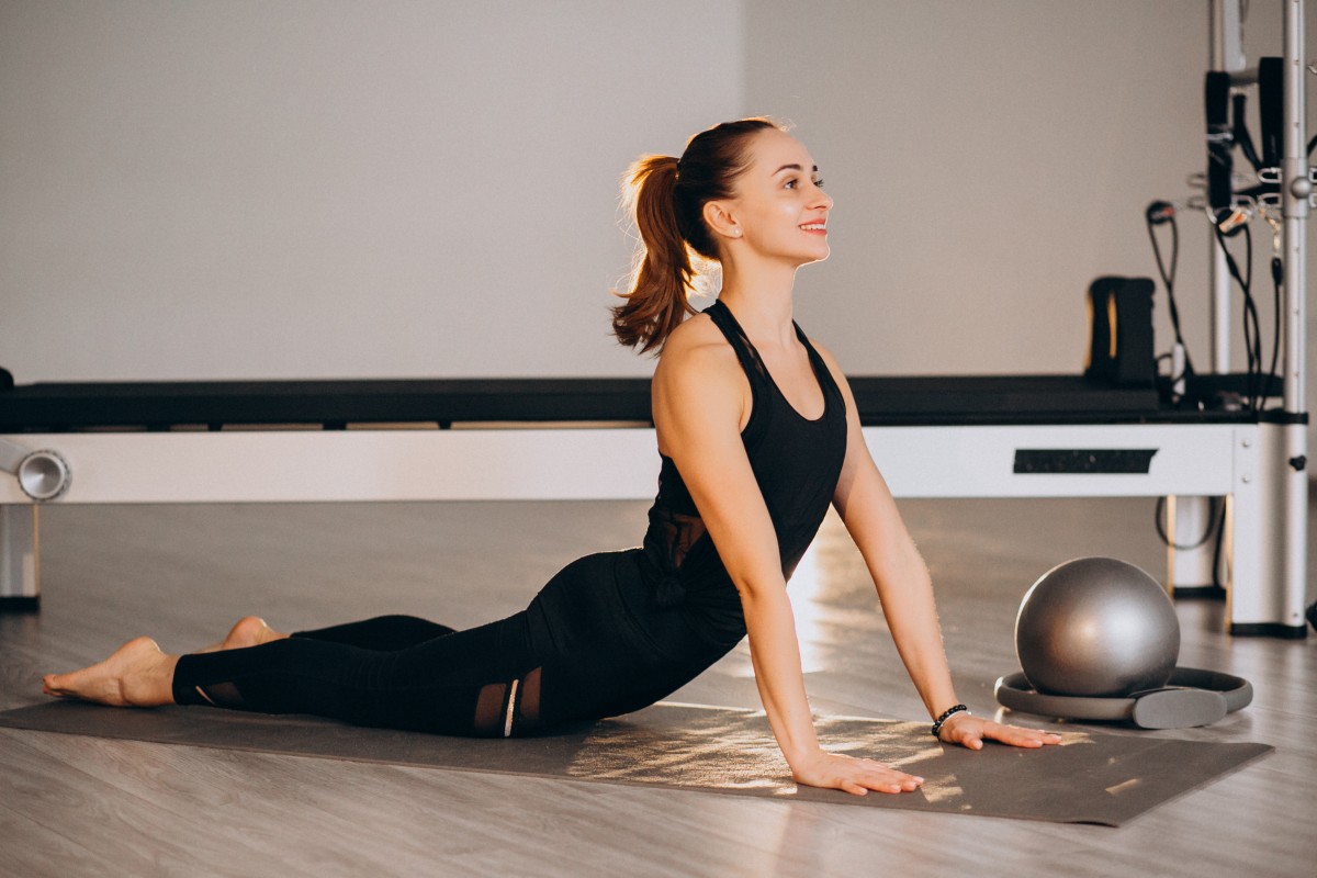 woman-practicing-yoga-pilates (1)